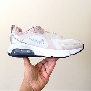 Nike Air Max 200 women size 10